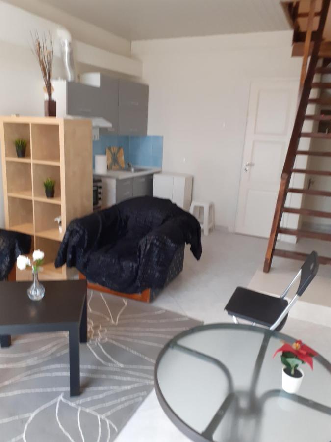Μαργαριτα Apartment Salamina Exterior photo